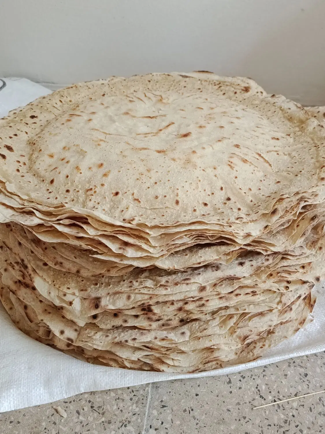 پخت نان محلی|خوردنی و آشامیدنی|شیراز, کوزه گری|دیوار