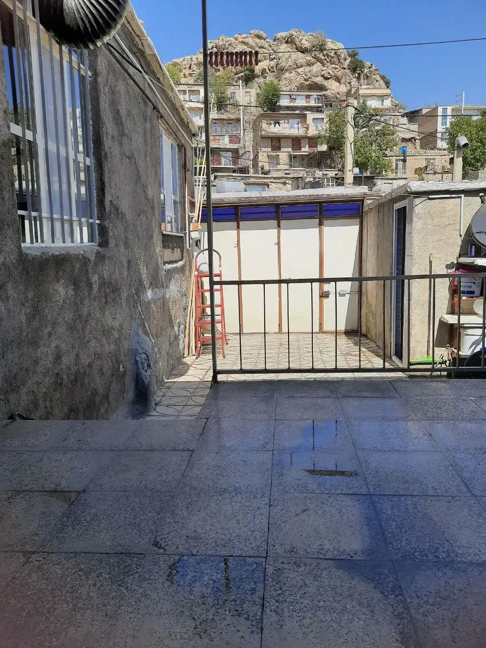 فروش خانه مسکونی واقع درقلعه جی|فروش خانه و ویلا|سروآباد, |دیوار