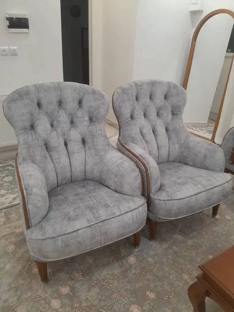 ۲عدد مبل تک نفره|مبلمان خانگی و میز عسلی|ماهدشت, |دیوار