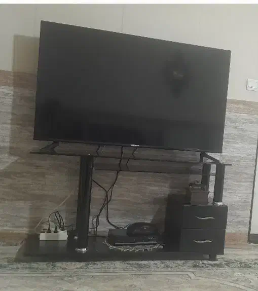 میز تی وی|میز تلویزیون|خسروشاه, |دیوار