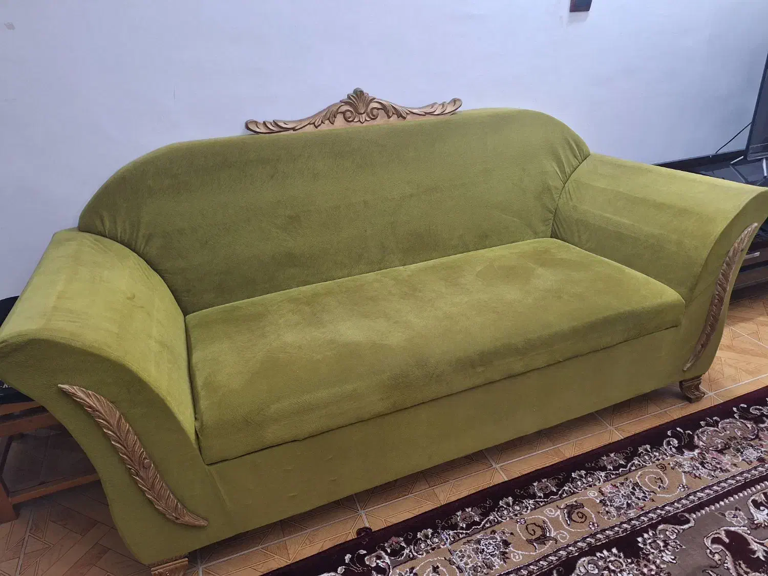 ست مبل  7 نفره همراه با میر عسلی|مبلمان خانگی و میز عسلی|فومن, |دیوار