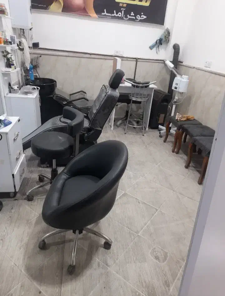 واگذاری آرایشگاه زنانه با لوازم|اجارهٔ مغازه و غرفه|مشهد, نظام دوست|دیوار