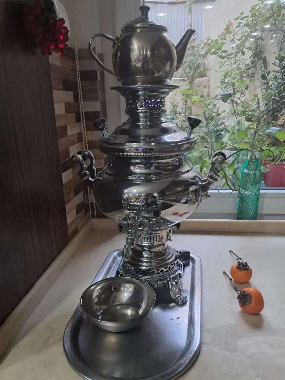 سماور گازی|قوری، کتری، قهوهساز دستی|رشت, باهنر|دیوار