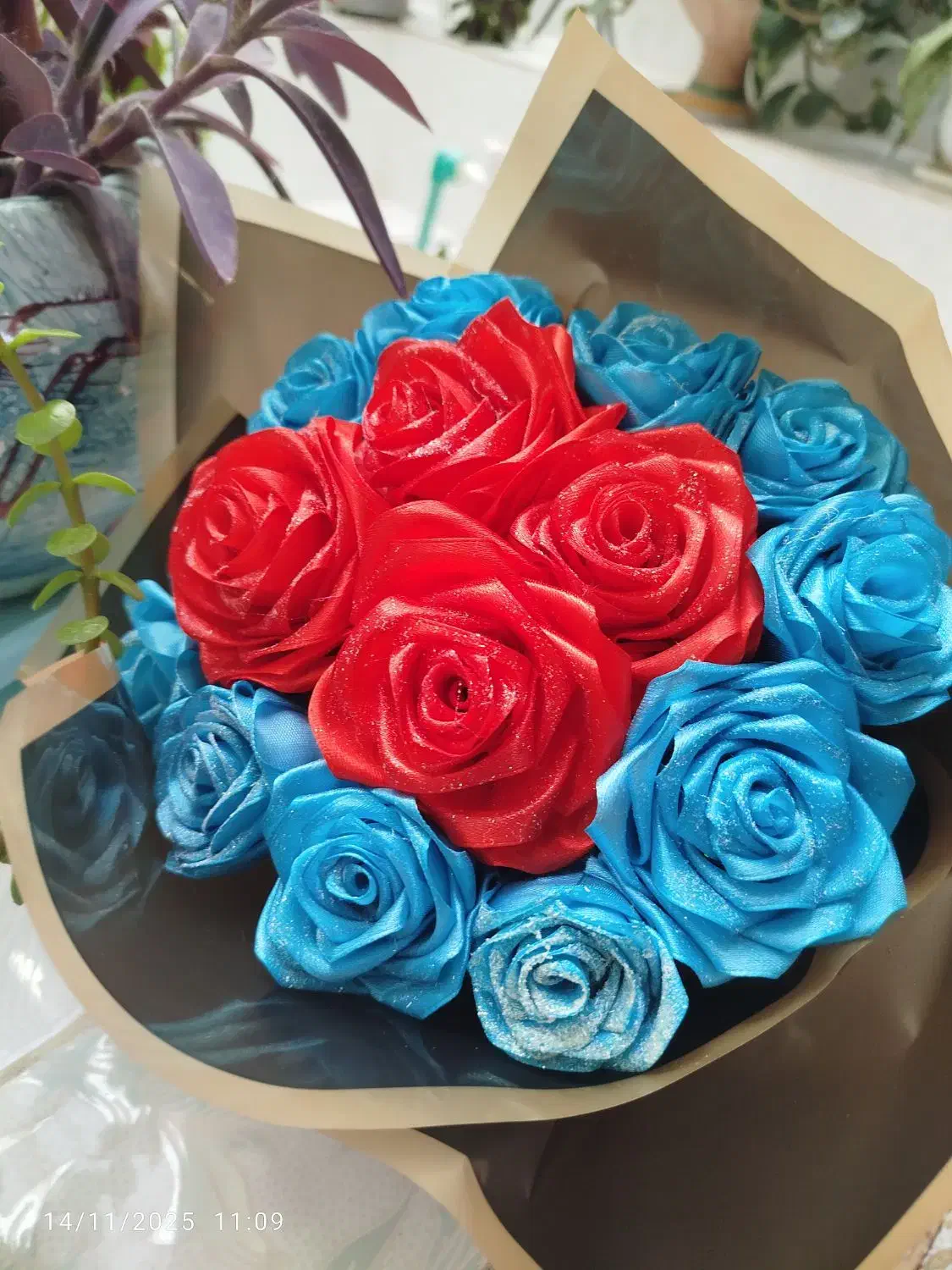 گل ربانی های زیبا|گل مصنوعی|نورآباد, |دیوار