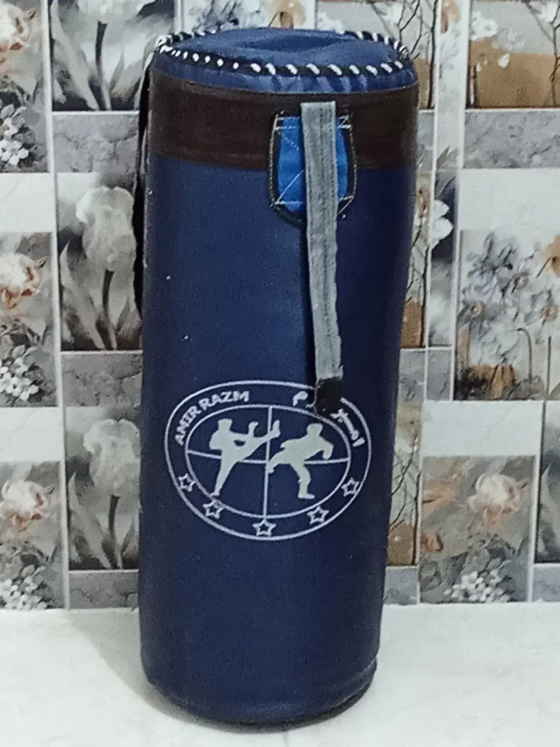 کیسه بوکس خارجی اماراتی ۱۵۰۰۰۰۰|تجهیزات ورزشی|ارد, |دیوار