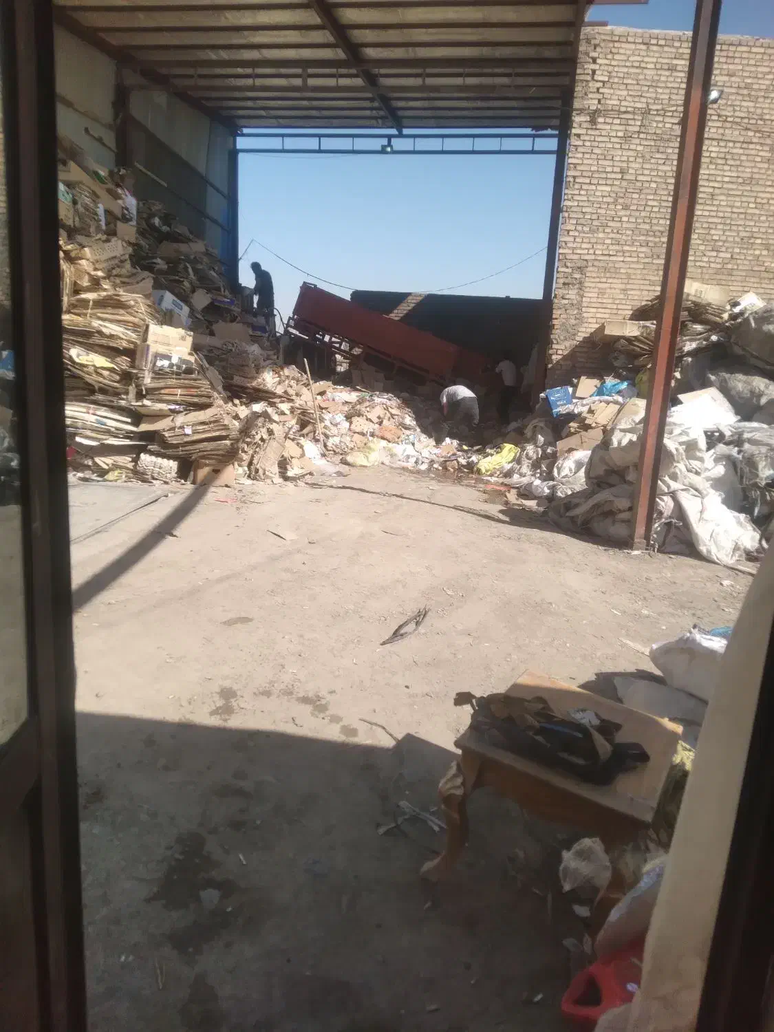 نیازمند کارگر جهت کار در ضایعات پرس کارتن.مرند|استخدام صنعتی، فنی، مهندسی|مرند, |دیوار