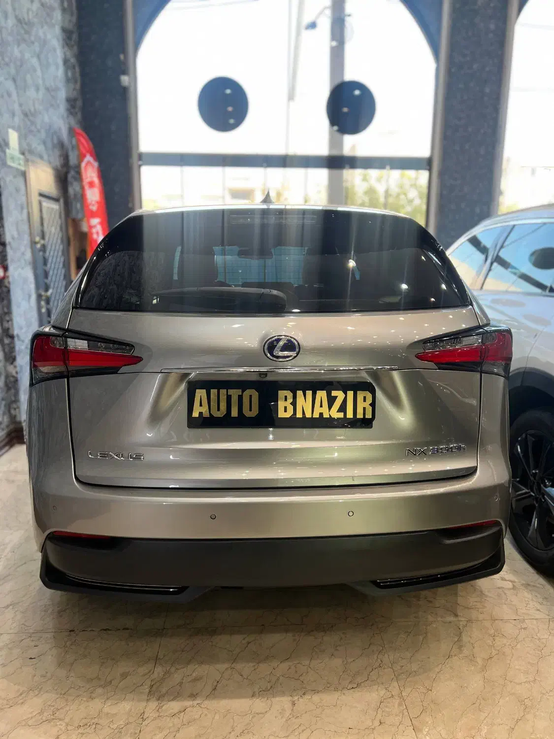 لکسوس 300 NXهیبرید مدل2017 تیتانیوم نقد و اقساط|خودرو سواری و وانت|تهران, گلستان (شهرک راه آهن)|دیوار