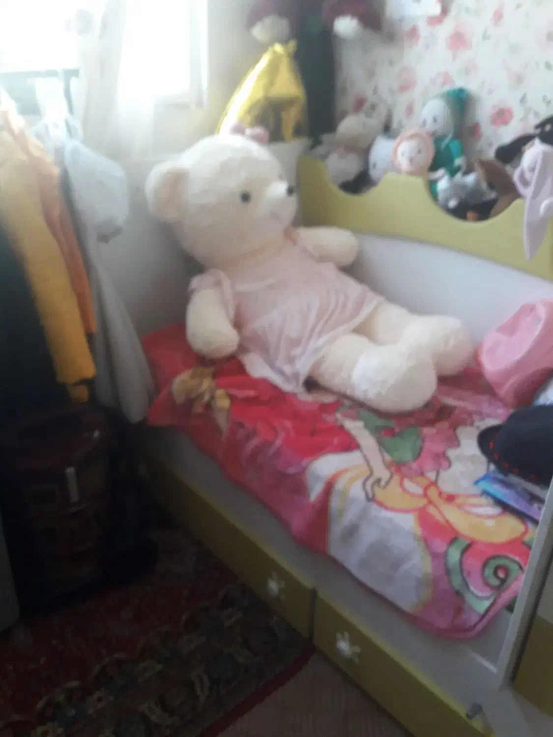 تخت خواب نوزاد نوجوانی|تخت و سرویس خواب|شیراز, نیستان|دیوار