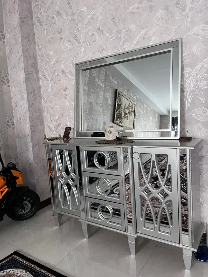 میزتلویزیون وآینه کنسول به همراه قاب عکس|میز تلویزیون|شاهدشهر, |دیوار