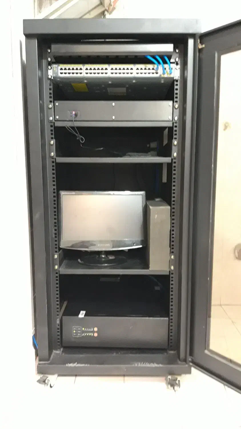 انواع سوییچ سیسکو و ایرانی با گارانتی جعبه POE/GIG|مودم و تجهیزات شبکه|تهران, پاسداران|دیوار