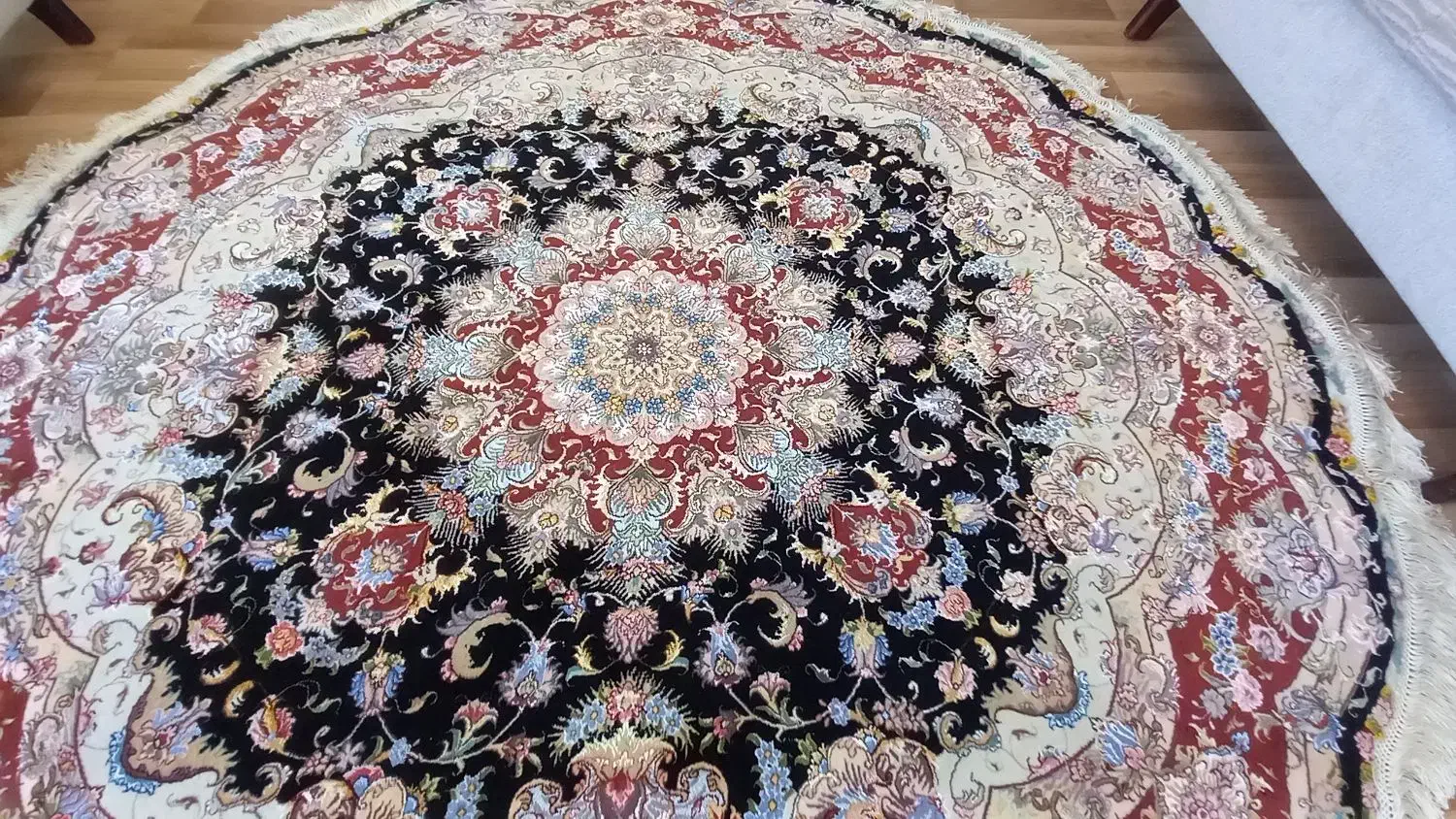 فرش گرد دایره تبریز ابریشم علیا|فرش|تهران, درختی|دیوار