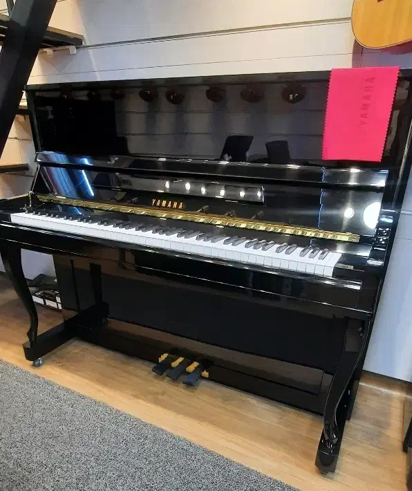 پیانو×دیواری Yamaha با متریال حرفهای|پیانو، کیبورد، آکاردئون|اهواز, کیانپارس |دیوار