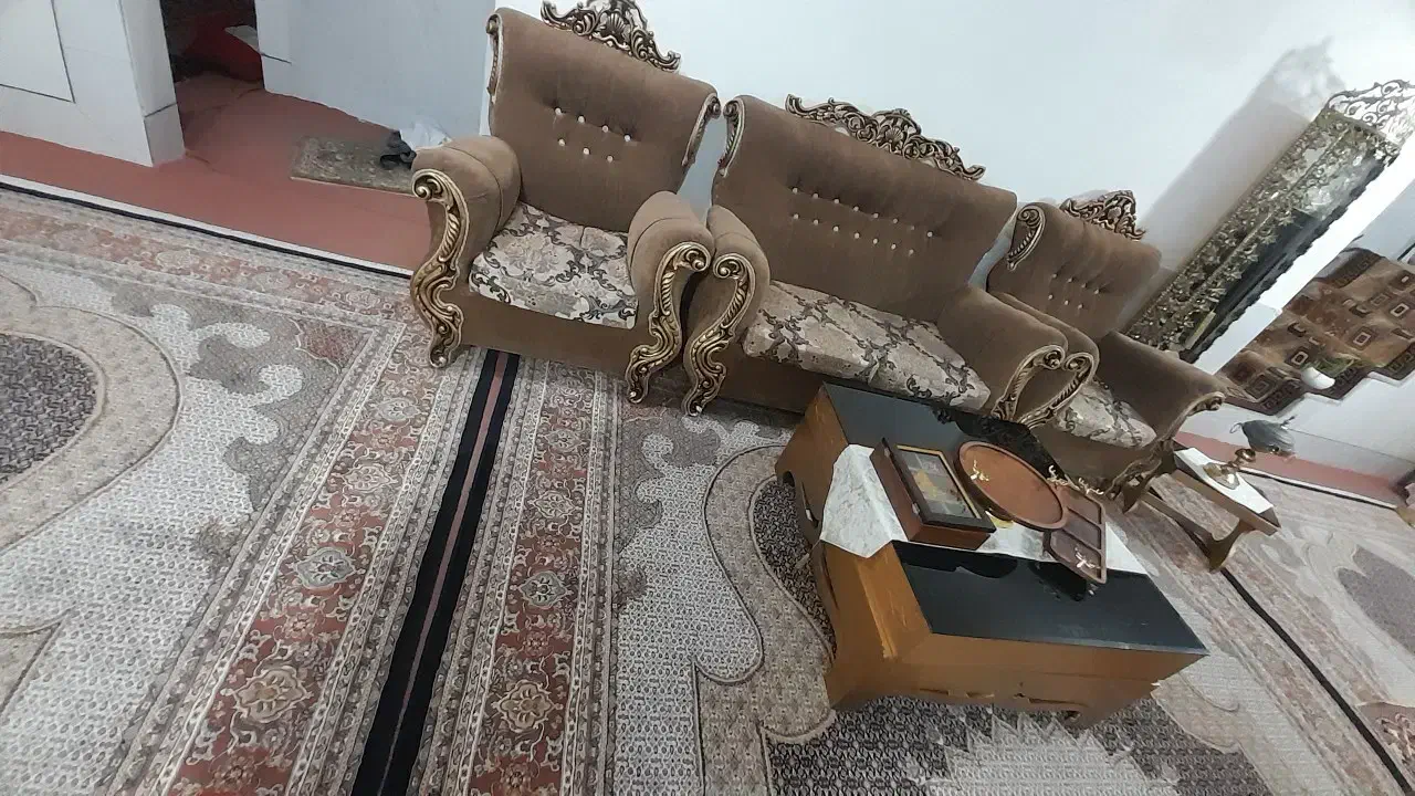 مبل و جلومبلی و میز ناهارخوری و صندلی|مبلمان خانگی و میز عسلی|الیگودرز, |دیوار