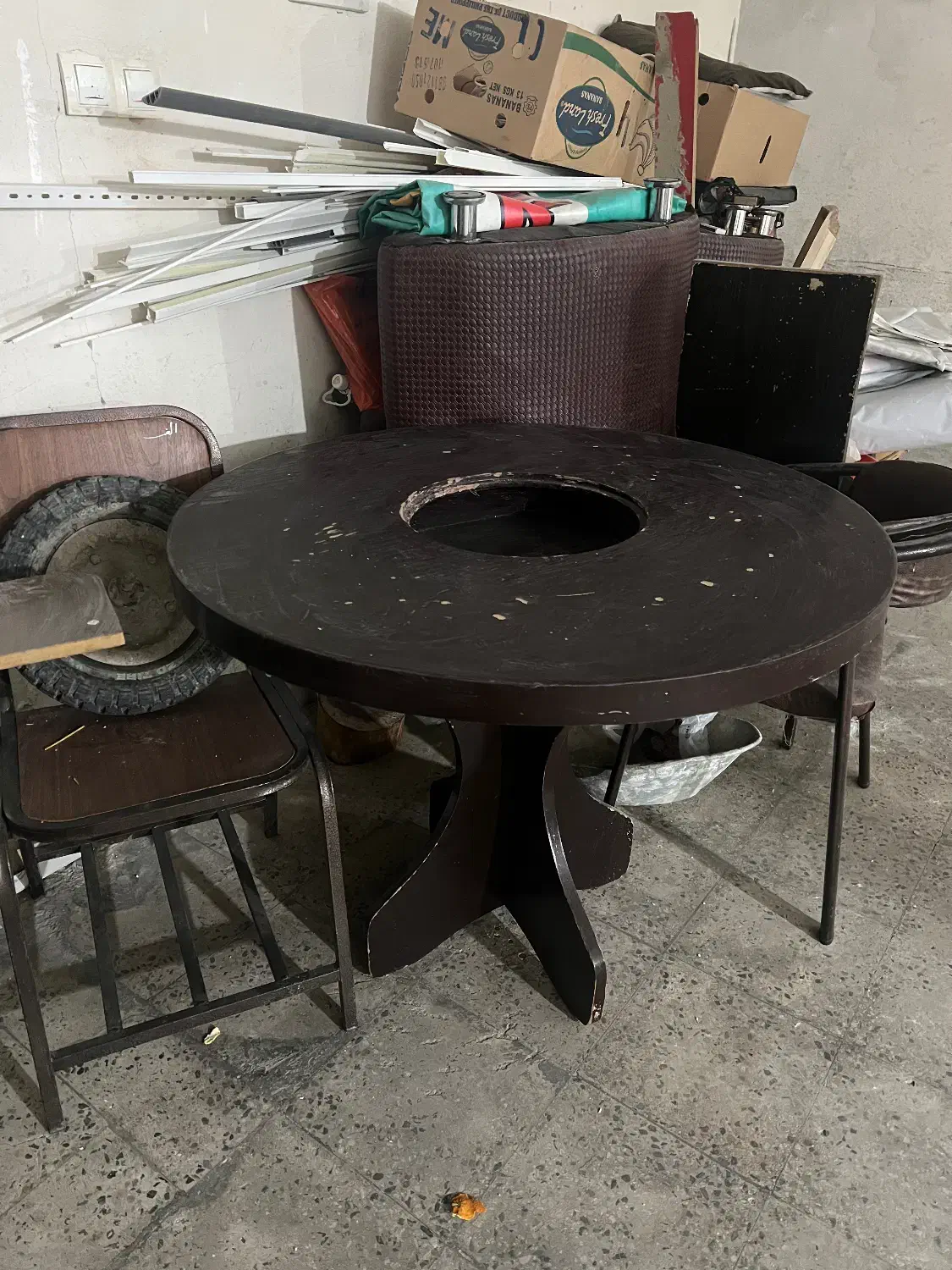 فروش میز ناهارخوری ۴ نفره-گرد و دایره ای شکل|میز و صندلی غذاخوری|یاسوج, |دیوار