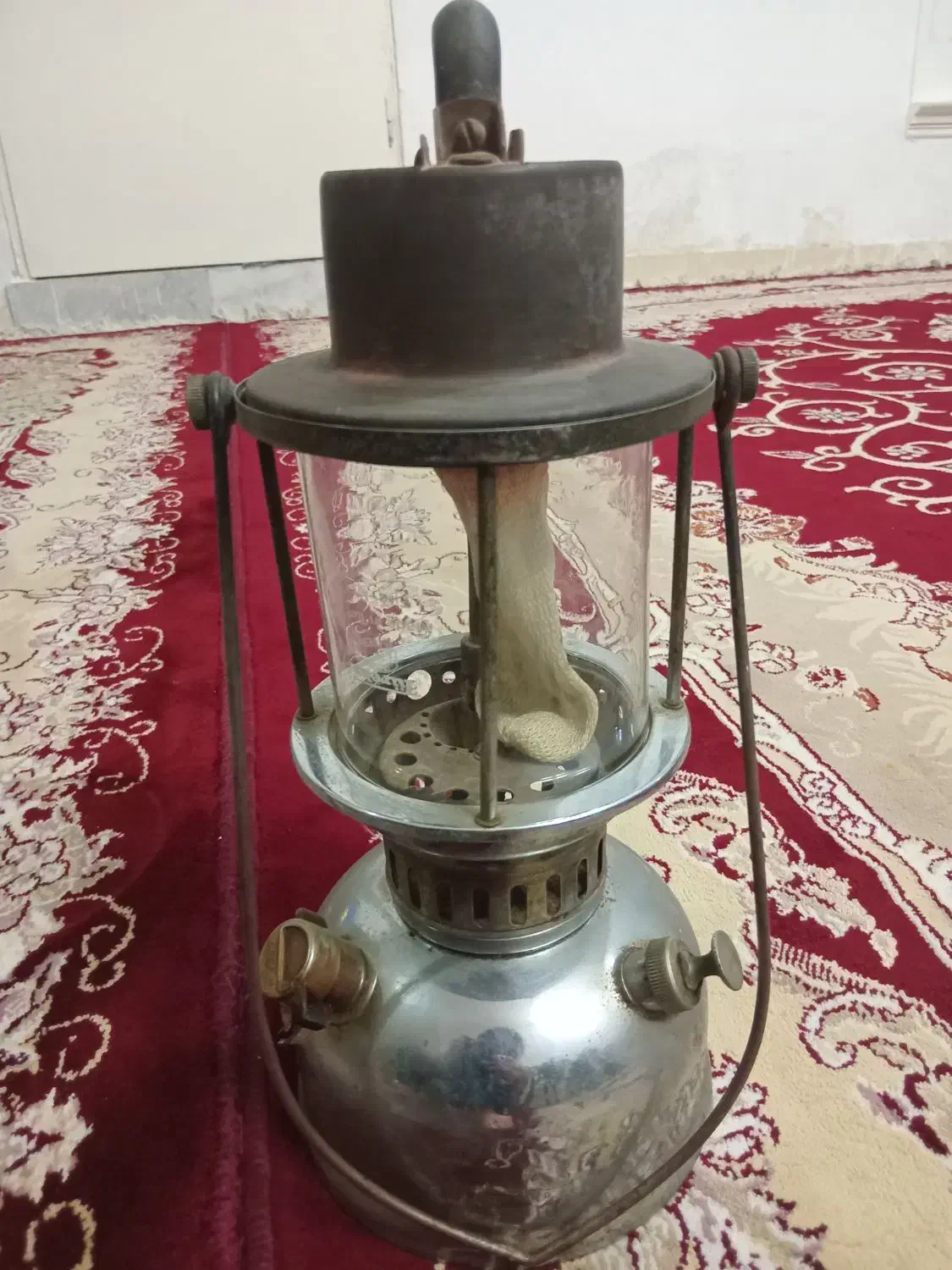 چراغ توری قدیمی|کلکسیون اشیاء عتیقه|قوچان, |دیوار