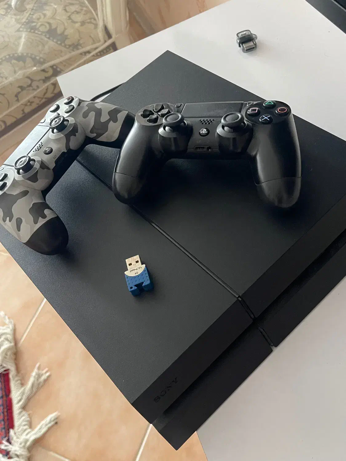 Ps4 دو دسته سالم|کنسول، بازی ویدئویی و آنلاین|تهران, چهارصد دستگاه|دیوار
