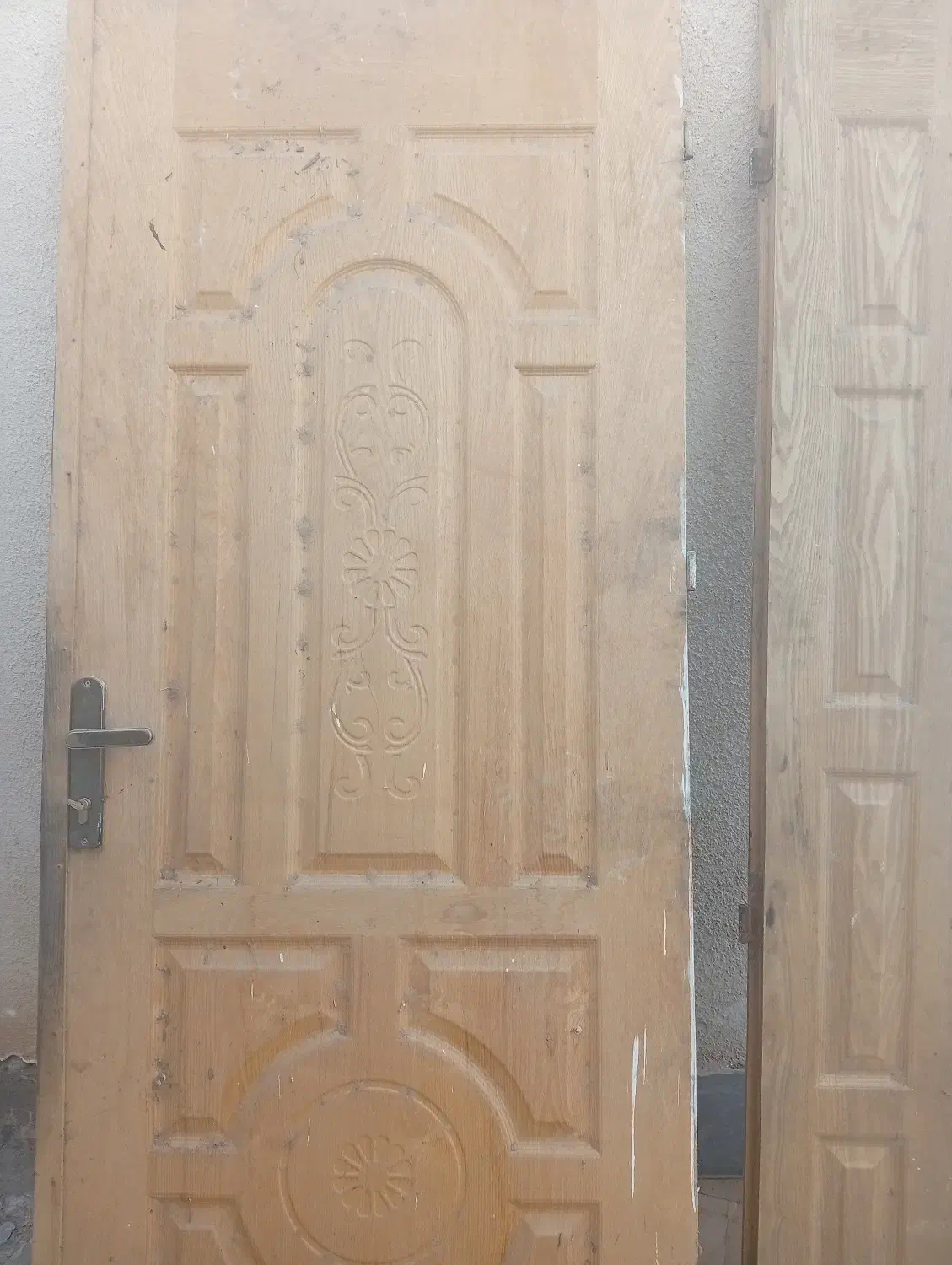 درب حیاط و درب ورودی آپارتمان با حفاظ و چهارچوب|مصالح و تجهیزات ساختمان|کاشمر, |دیوار