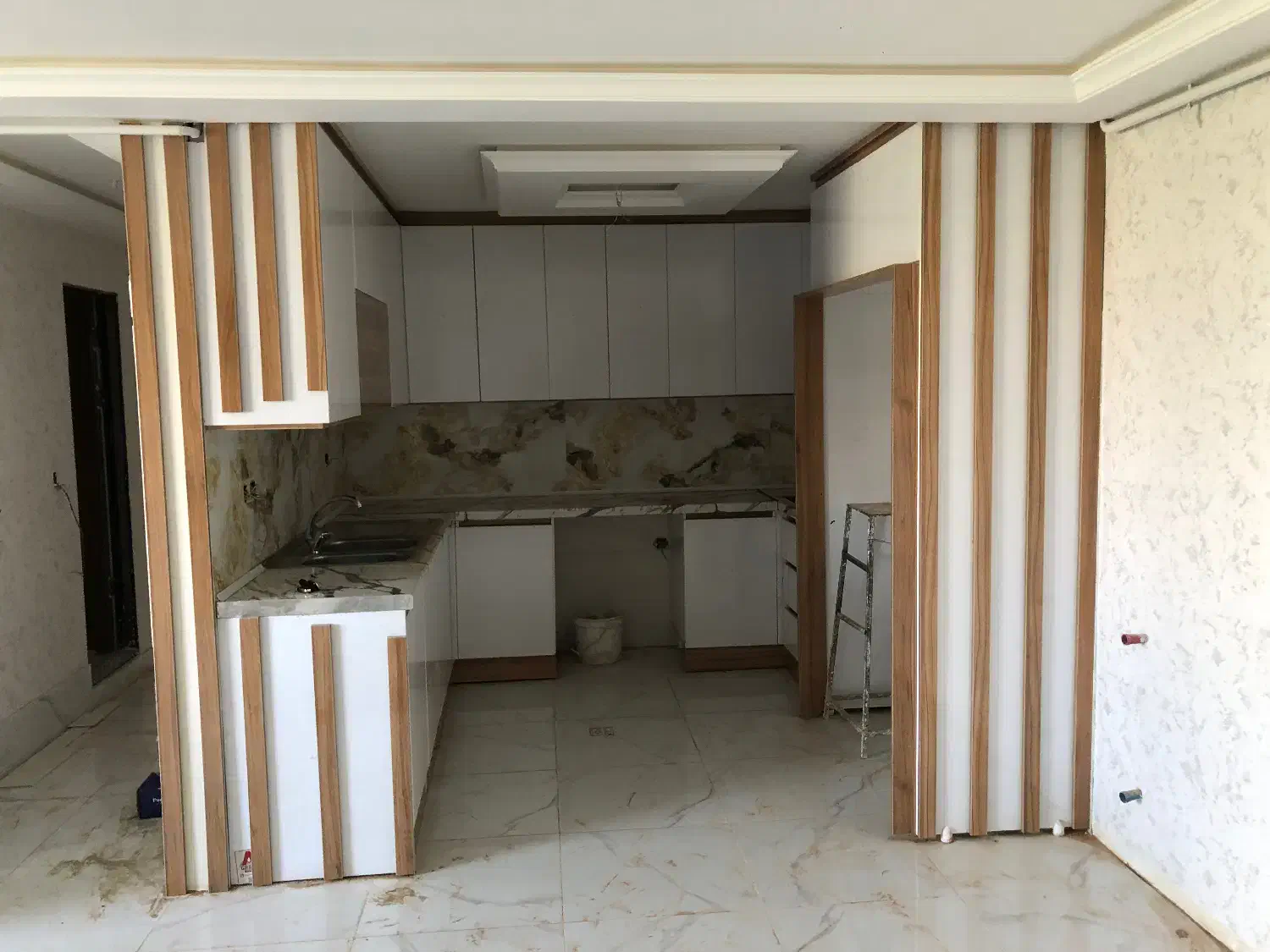 ساخت نصب کابینت تمام ام دی اف فقط متری۸۵۰۰ پاک چوب|مصالح و تجهیزات ساختمان|همدان, |دیوار