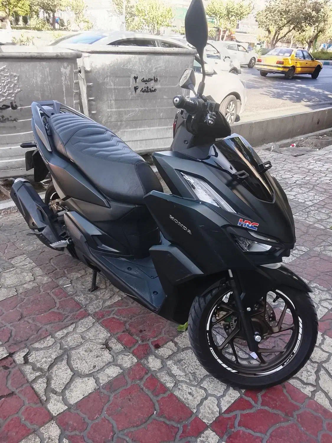 واریو کلیک ۱۶۰اصلی 1402 سالم ب شرط با abs|موتورسیکلت|تهران, کرمان|دیوار