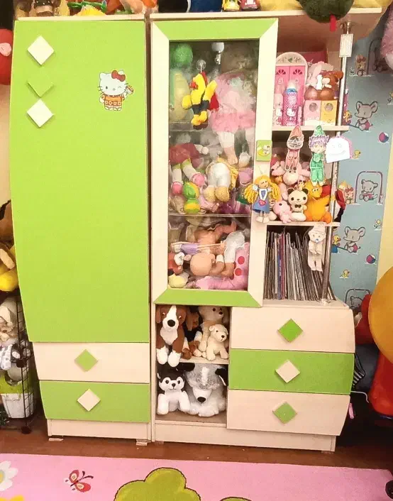 کمد لباسی همراه کتاب خوانه|اسباب و اثاث بچه|شیراز, دینکان|دیوار