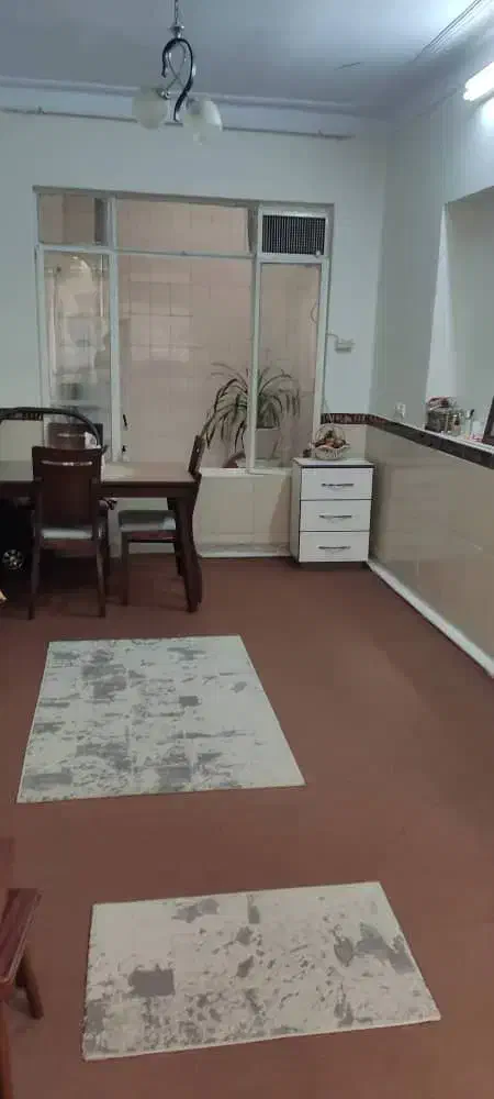 یکباب خانه حیاطی باسازی شده قابل سکونت