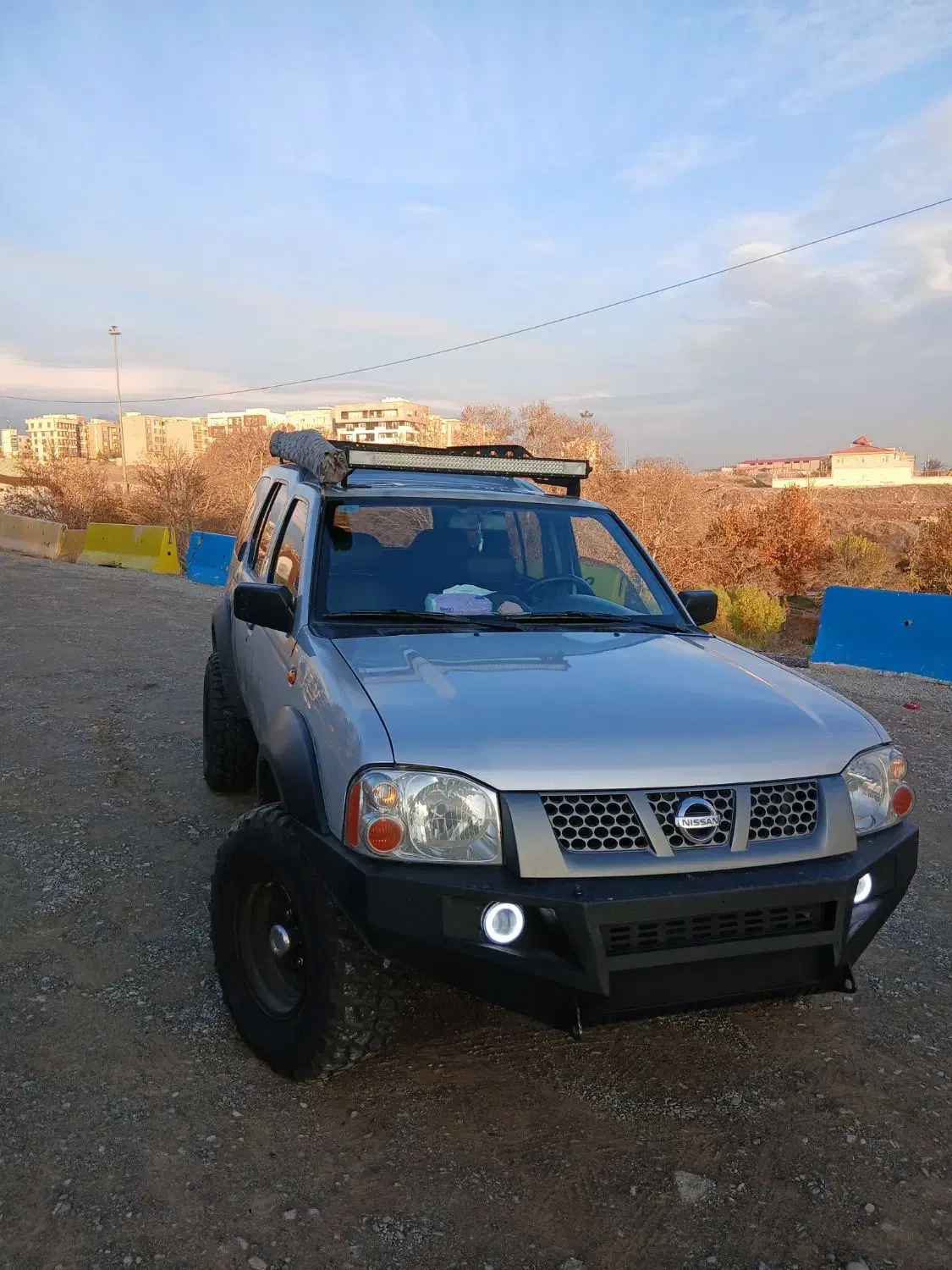 رونیز مدل ۸۳ آفرودی|خودرو سواری و وانت|کرج, جهانشهر|دیوار