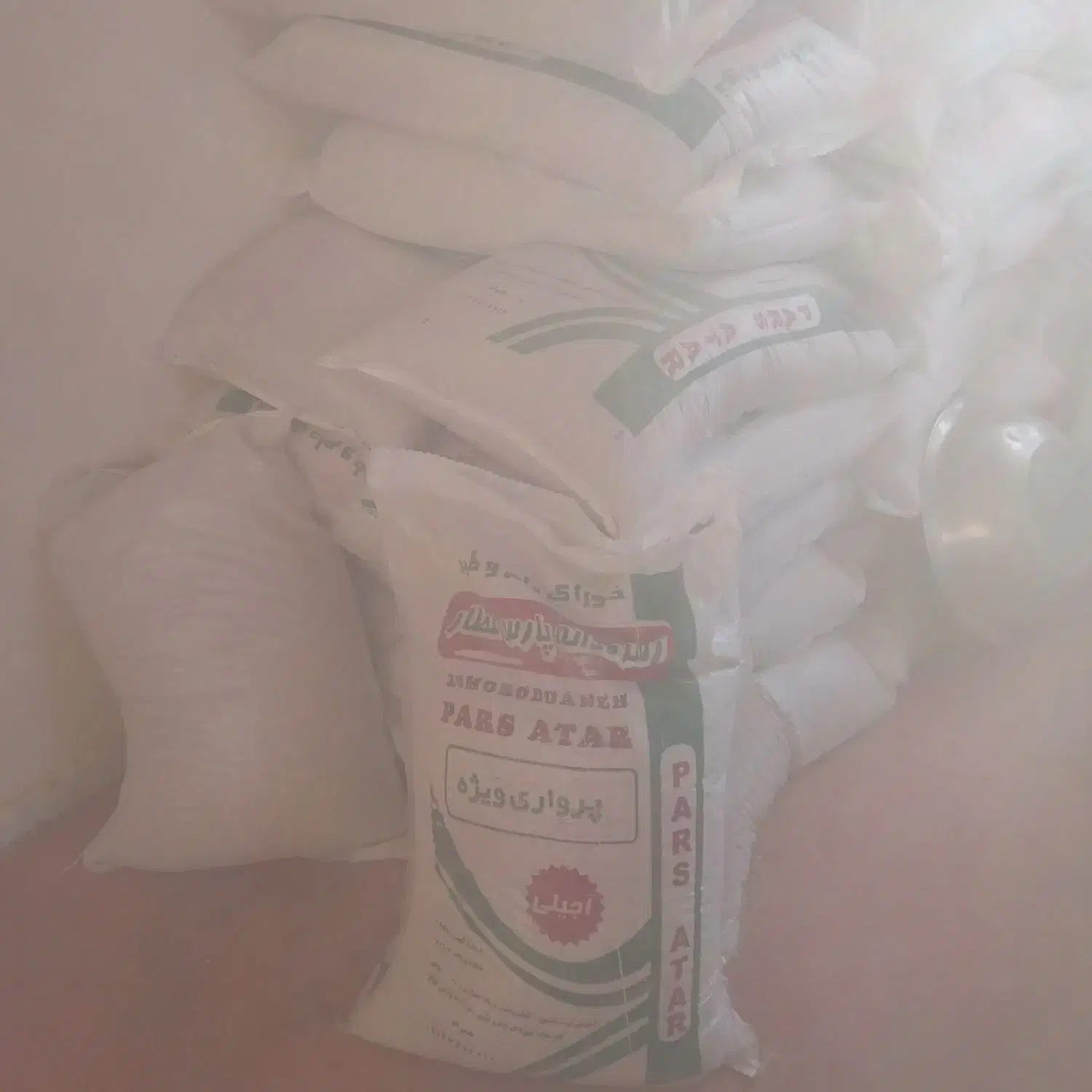 خوراک دام|حیوانات مزرعه|بوژگان, |دیوار