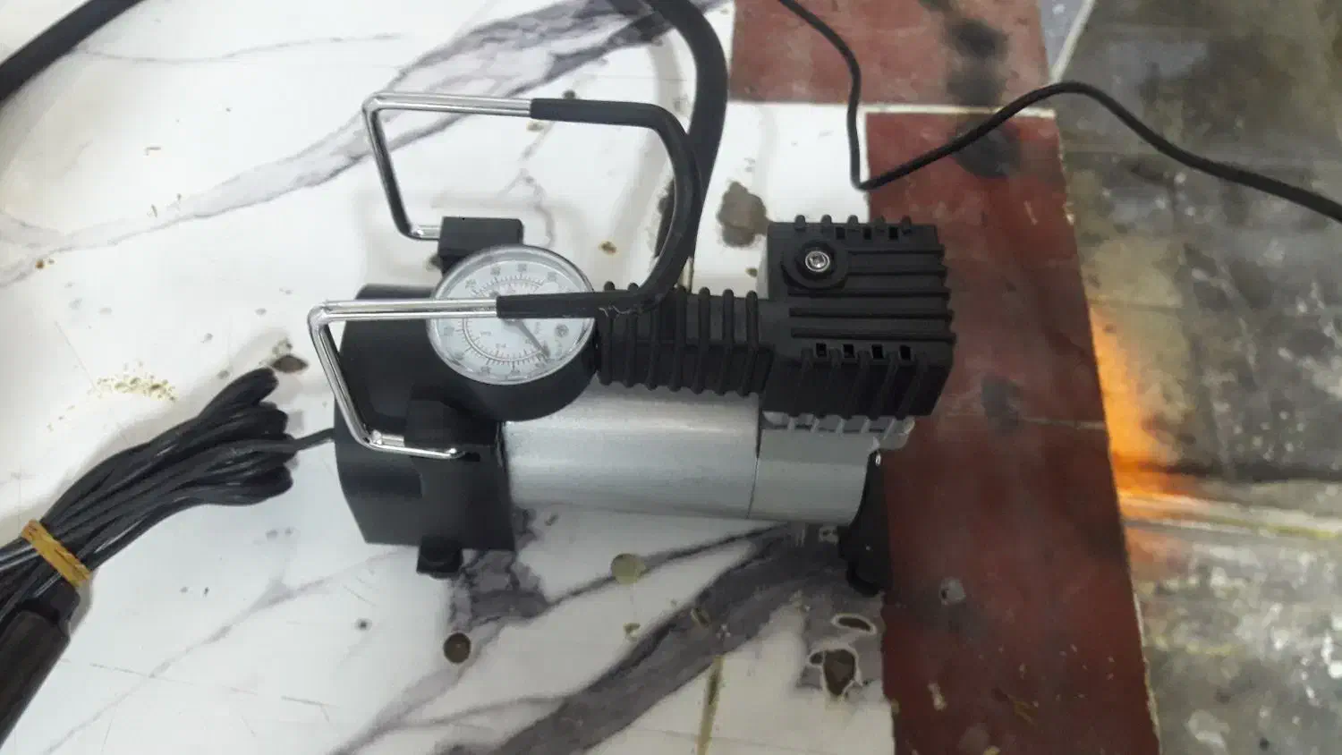 جعبه بکس کامل پمپ باد فندکی و ابزار الات چراغ قوه|ابزارآلات|تهران, سلیمانی|دیوار