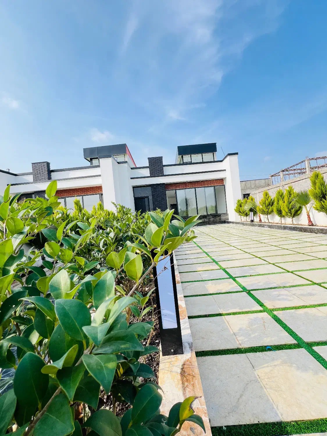 ویلا طرح دوبلکس شهرکی* دارای روف و شاهنشین*|فروش خانه و ویلا|سرخرود, |دیوار