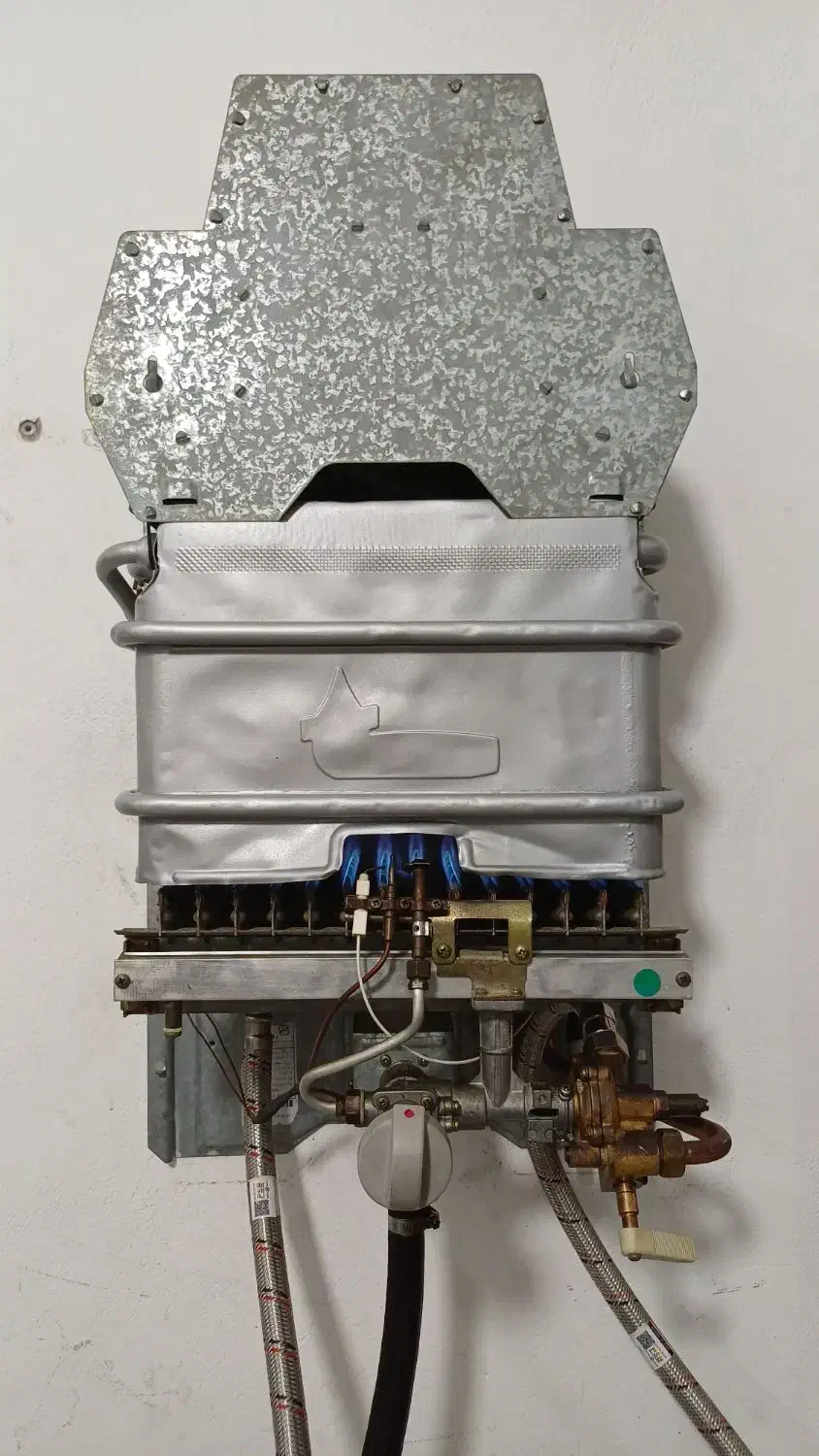 آبگرمکن دیواری بوتان B3115|آبگرمکن، پکیج، شوفاژ|بندر انزلی, چهارفریضه|دیوار