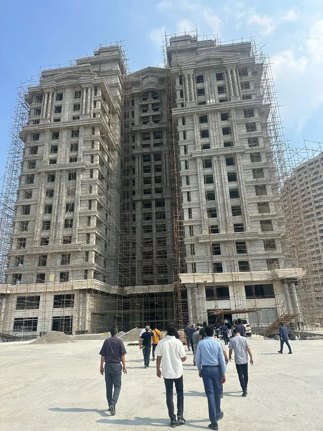 مهندس عمران یا معمار به عنوان سرپرست کارگاه|استخدام معماری، عمران و ساختمانی|یزد, |دیوار