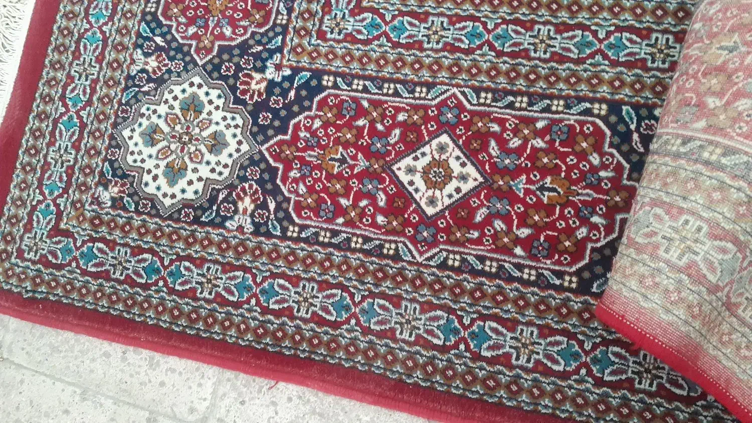 فرش قرمز|فرش|شیروان (خراسان), |دیوار