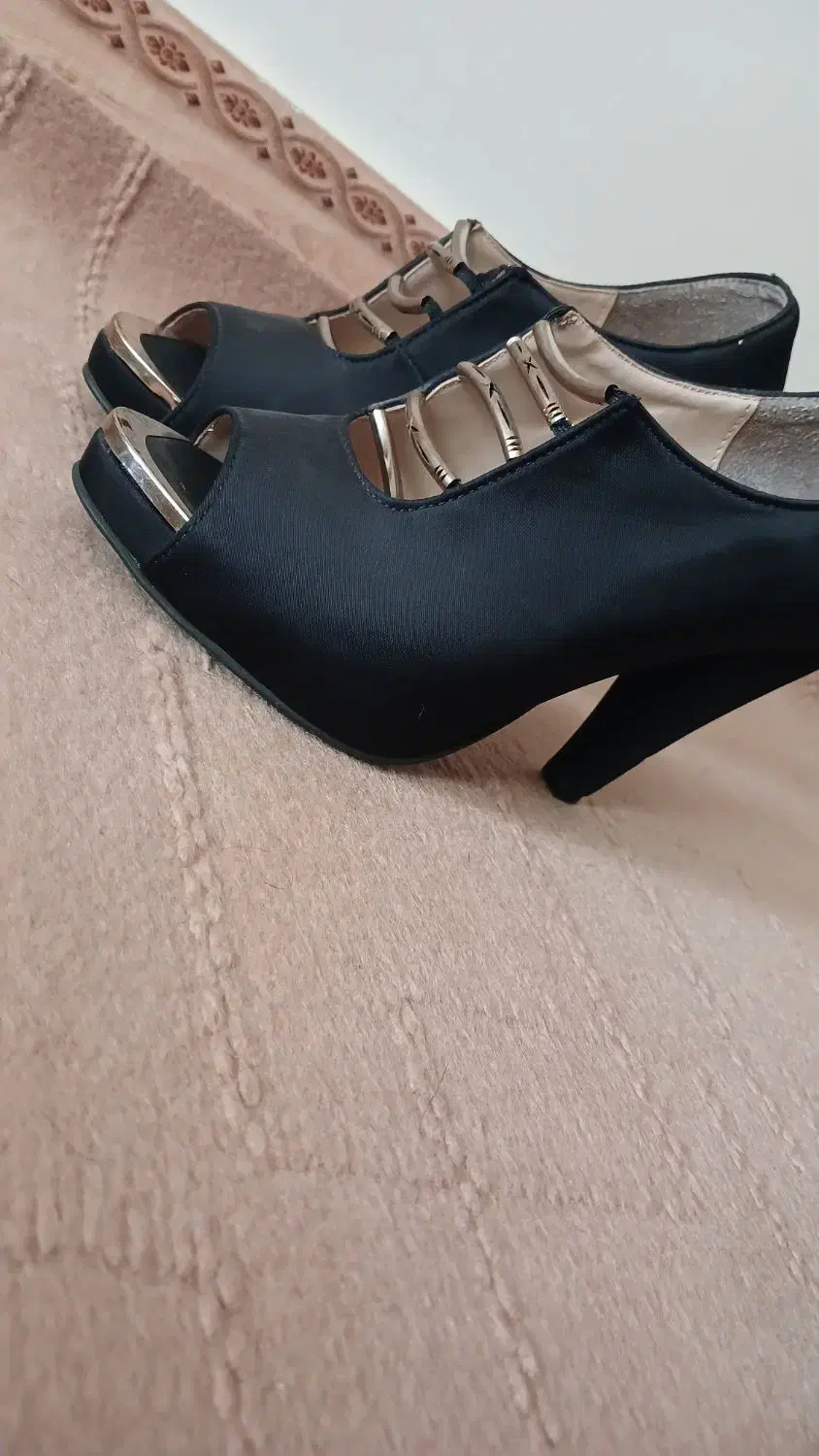 کفش مجلسی|کیف، کفش، کمربند|ابهر, |دیوار