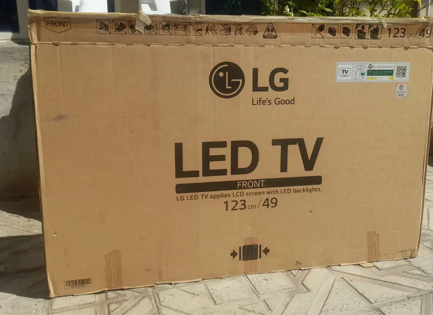 کارتون تلوزیون LG|تلویزیون و پروژکتور|ایلام, |دیوار