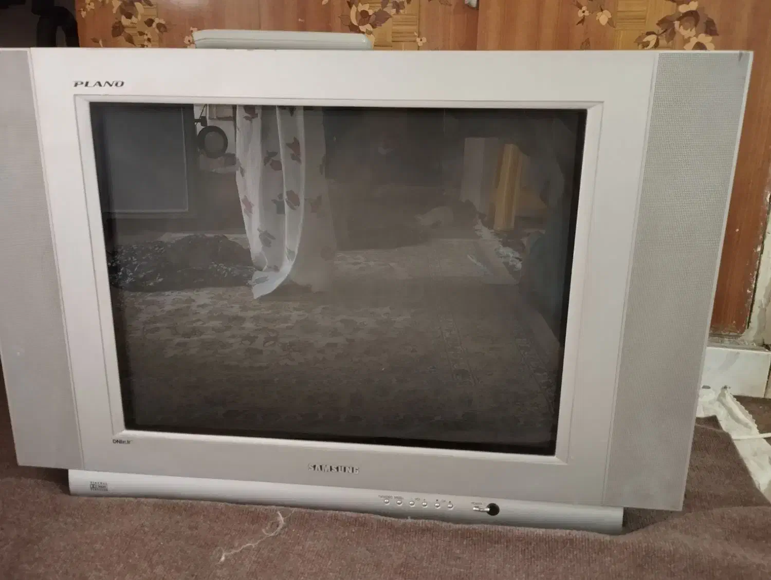 تلویزیون ۳۲سالم سامسونگ|تلویزیون و پروژکتور|زرندیه, |دیوار