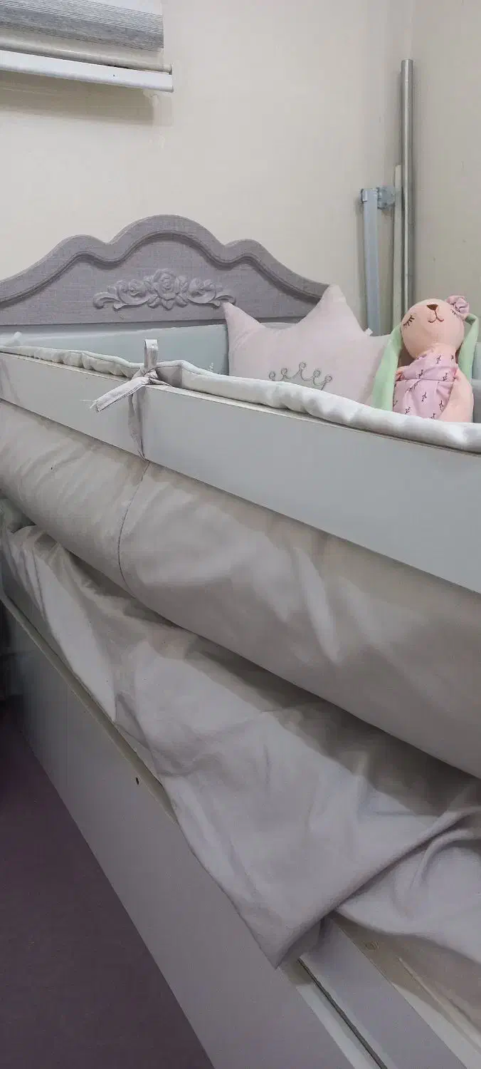 تخت گهواره‌ای|تخت و صندلی بچه|مشهد, کشف|دیوار