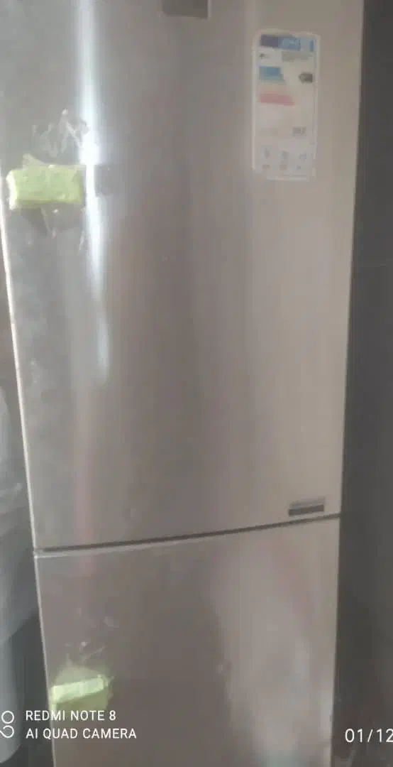 یخچال به فروش میرسد|یخچال و فریزر|بندر گناوه, |دیوار