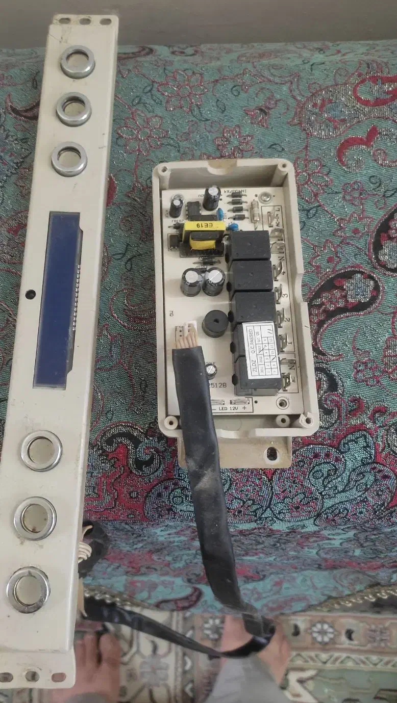 برد هود|هود|گرمسار, |دیوار