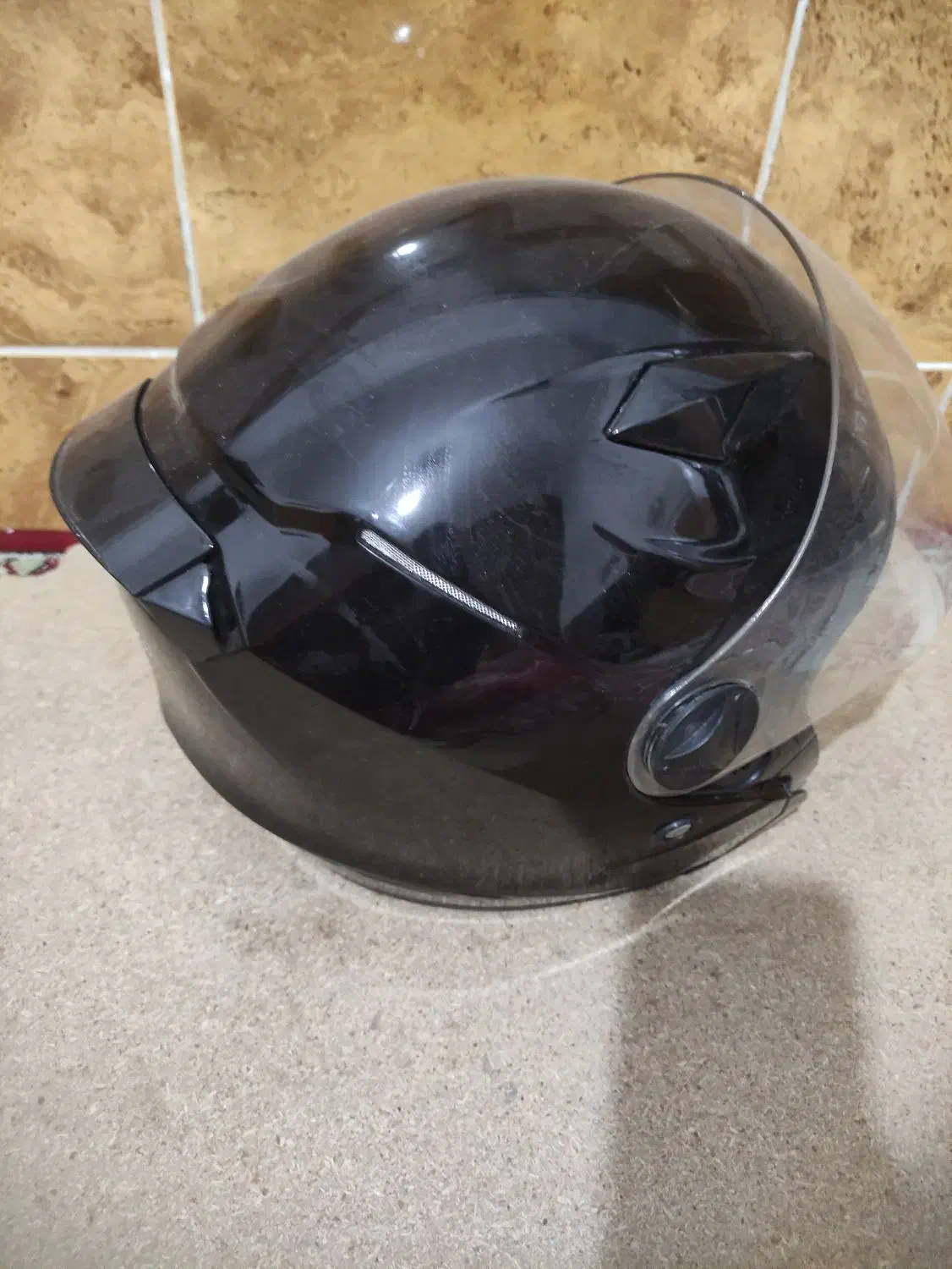 کلاه بدون فک|دوچرخه، اسکیت، اسکوتر|یاسوج, |دیوار