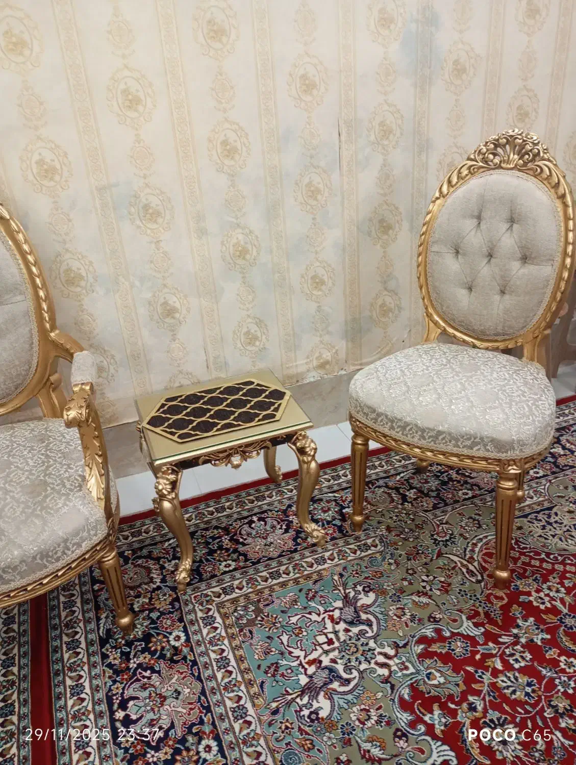 لوازم منزل|مبلمان خانگی و میز عسلی|مشهد, عامل|دیوار