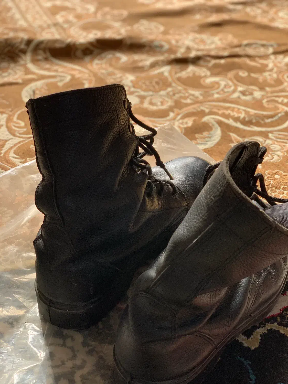 پوتین سنگین محکم|کیف، کفش، کمربند|گنبد کاووس, |دیوار