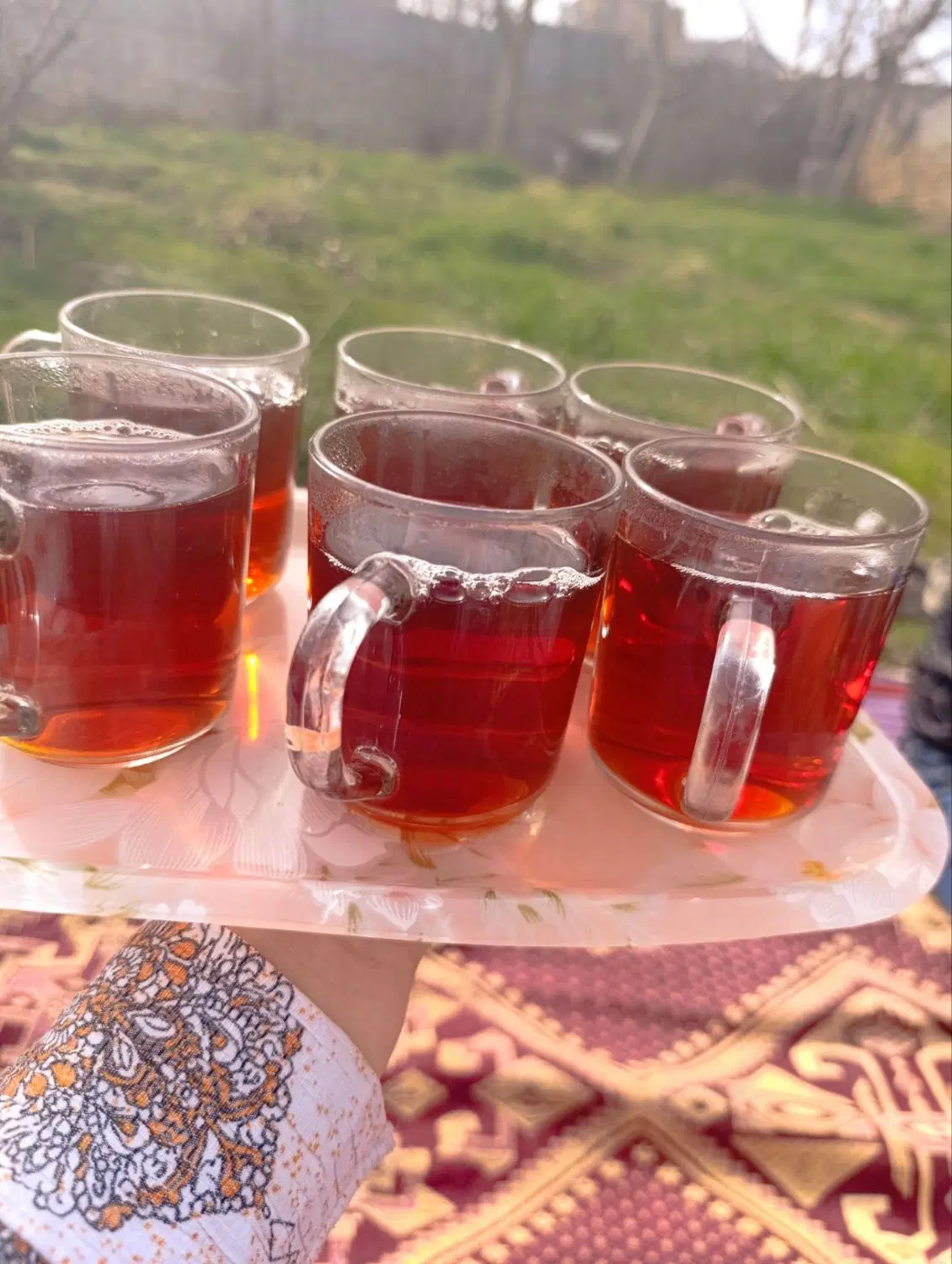 شعر|کتاب و مجله ادبی|همدان, |دیوار