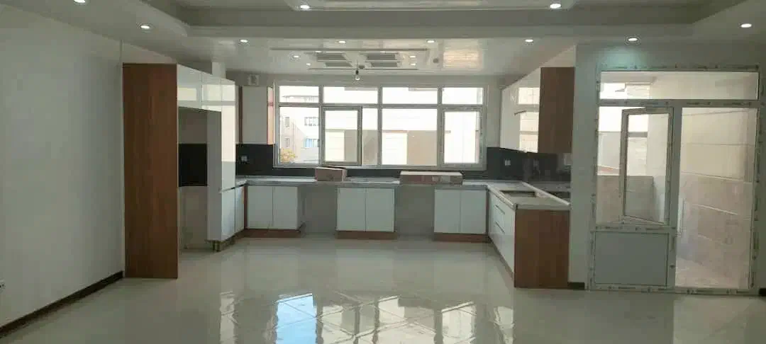 اپارتمان ۱۴۰ متری ۳ خواب کیانشهر فول|فروش آپارتمان|تهران, کیانشهر|دیوار