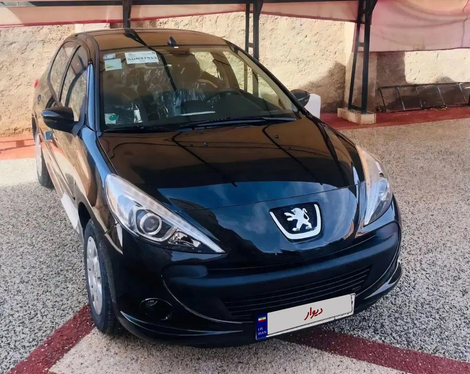 ۲۰۷ مدل ۱۴۰۴|خودرو سواری و وانت|سیرجان, |دیوار