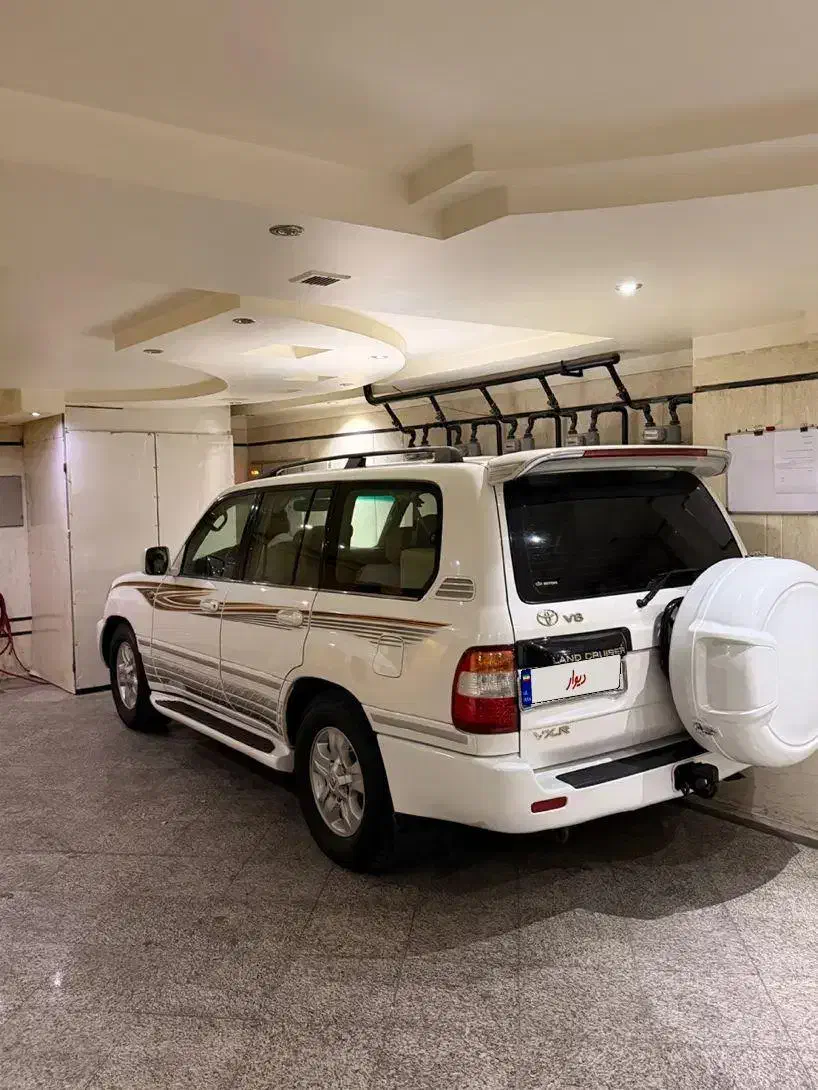 لندکروز هشت سیلندر ۲۰۰۶|خودرو سواری و وانت|تهران, سید خندان (جلفا)|دیوار