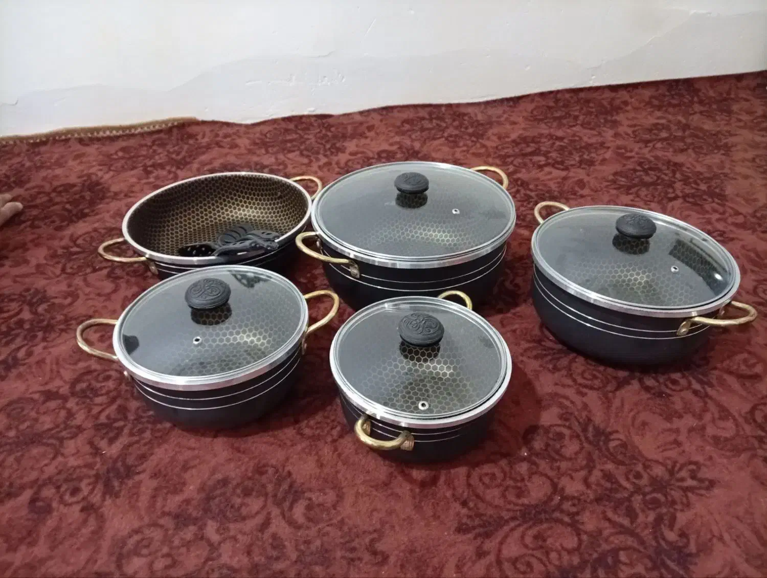 قابلمه|ظروف پخت‌وپز|چناران, |دیوار