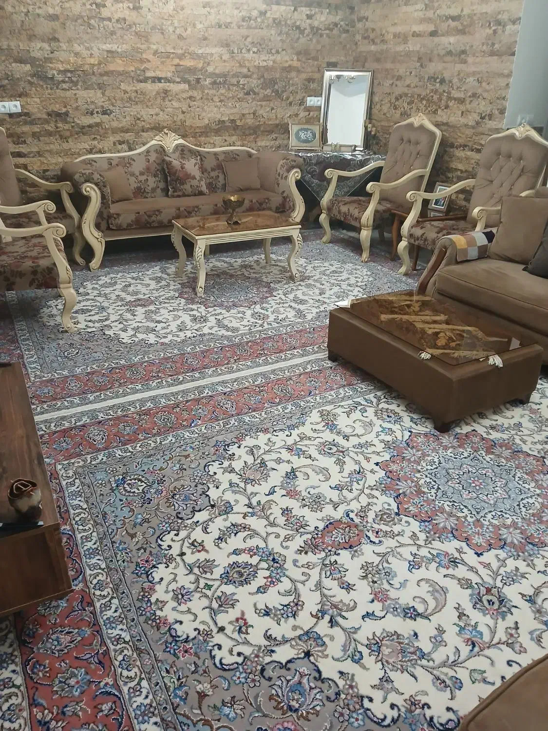 مبل راحتی ونیمه استیل|مبلمان خانگی و میز عسلی|تهران, توحید|دیوار