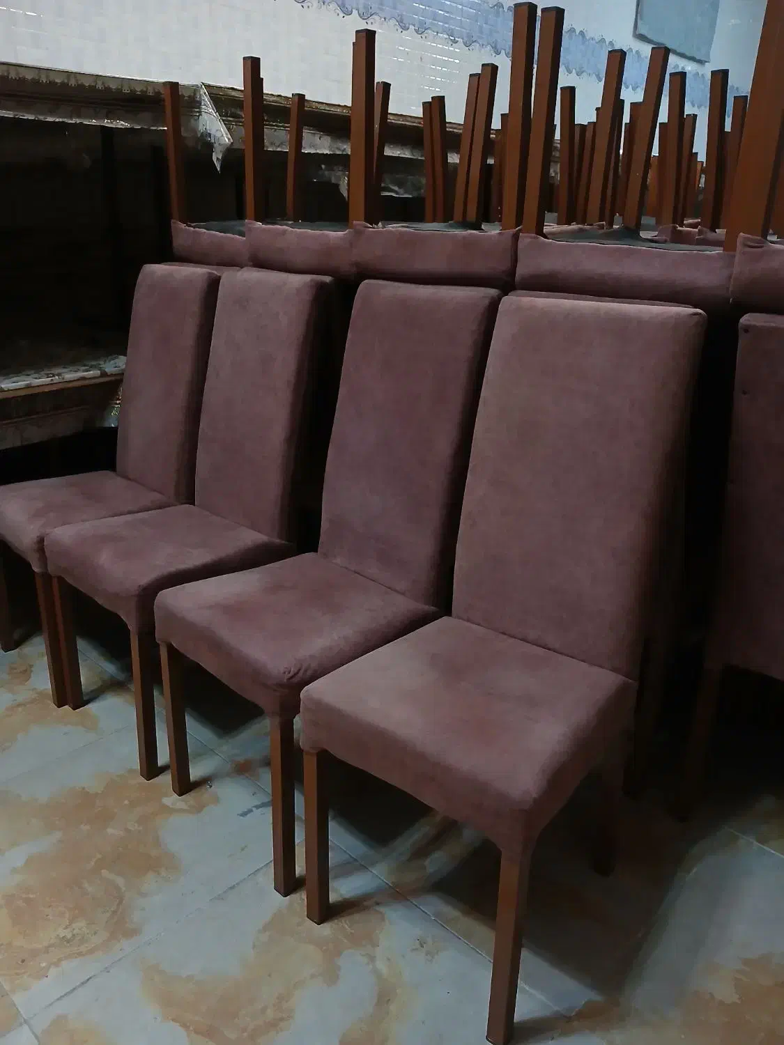 میز،صندل،پیست رقص|میز و صندلی غذاخوری|باسمنج, |دیوار