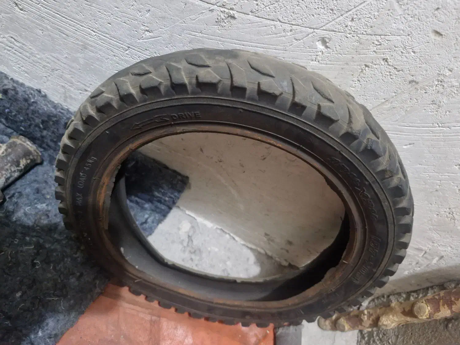 تایر دوچرخه۱۲ و لوازم پراید و استپ موتور تندر|دوچرخه، اسکیت، اسکوتر|تبریز, |دیوار