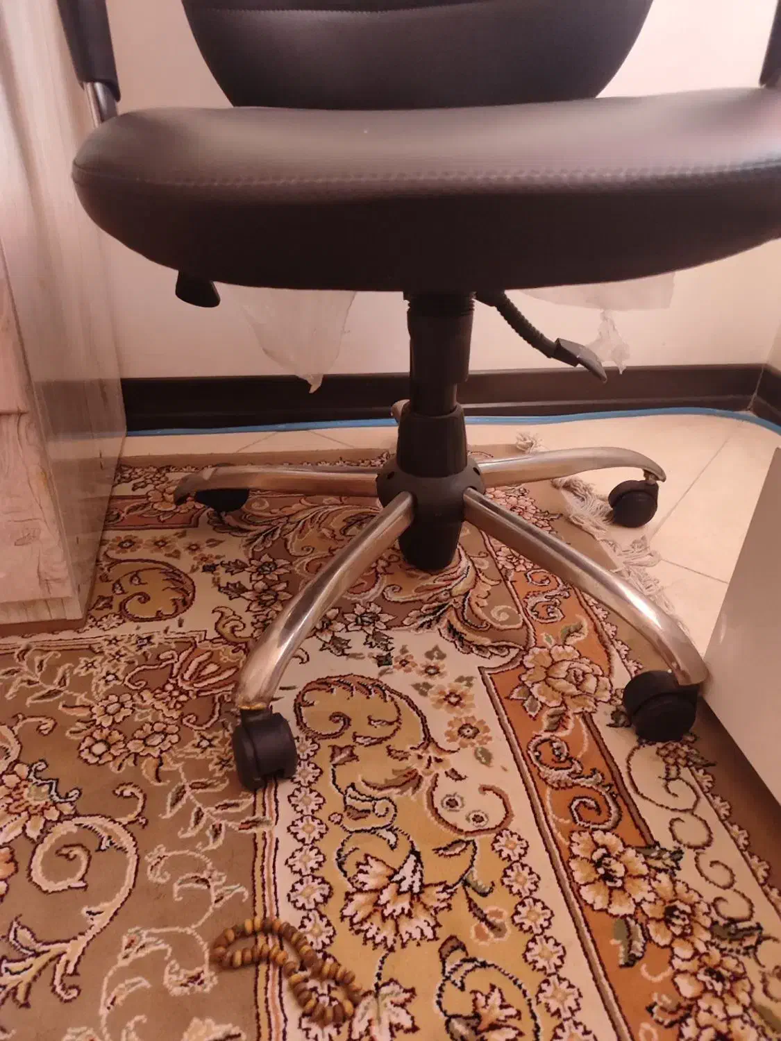 صندلی اداری نو|میز تحریر و کامپیوتر|شیراز, سایت اداری|دیوار